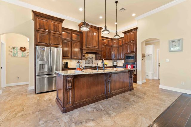 10701 Francis Drive, Waco, TX 76712