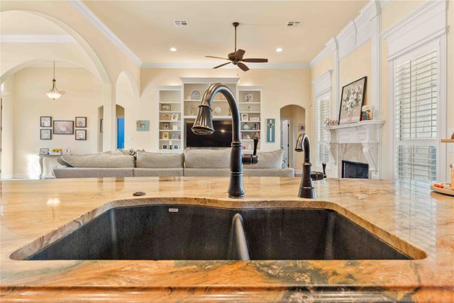 10701 Francis Drive, Waco, TX 76712