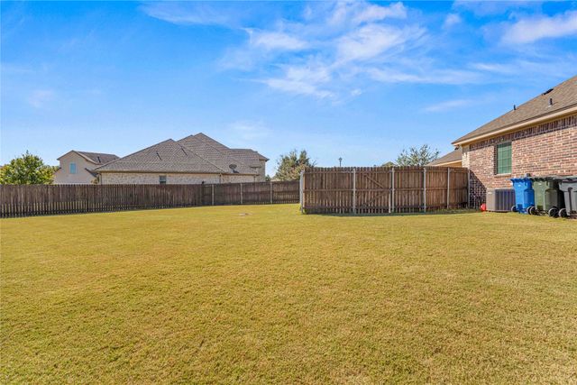 10701 Francis Drive, Waco, TX 76712