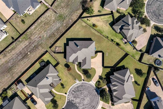 10701 Francis Drive, Waco, TX 76712