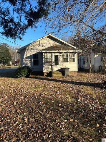 751 N 22nd St., Paducah, KY 42001