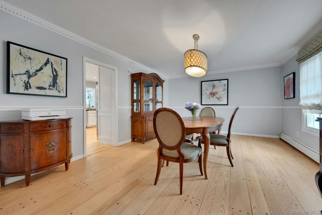 16 Hearthstone Circle, Scarsdale, NY 10583