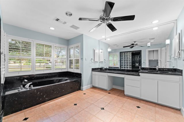 1115 S Greenstone Lane, Duncanville, TX 75137