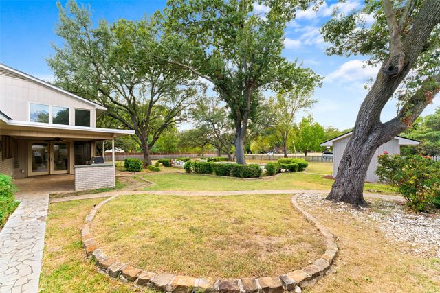 1115 S Greenstone Lane, Duncanville, TX 75137