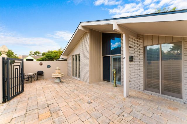 1115 S Greenstone Lane, Duncanville, TX 75137