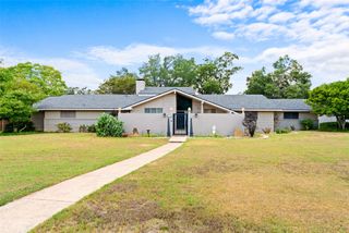 1115 S Greenstone Lane, Duncanville, TX 75137