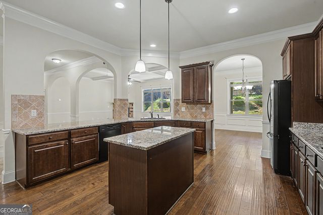741 Stonebranch Drive, Loganville, GA 30052