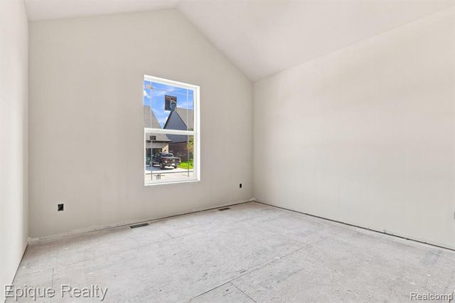 3301 Cornerstone Drive 73, Lake Orion, MI 48360