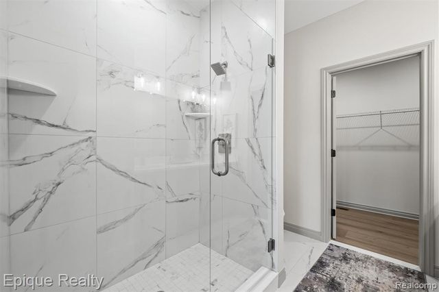 3301 Cornerstone Drive 73, Lake Orion, MI 48360