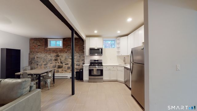 245 Whitney Avenue 1L, New Haven, CT 06511