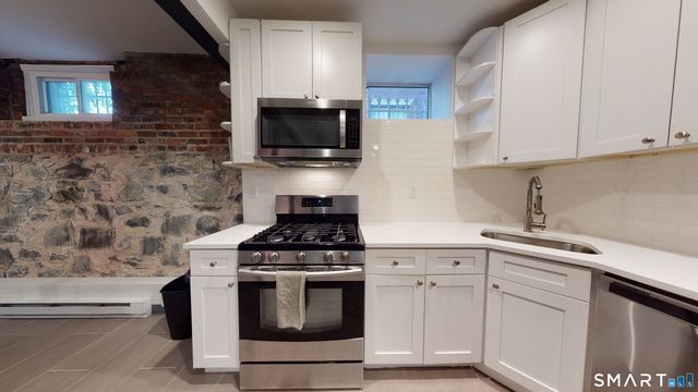 245 Whitney Avenue 1L, New Haven, CT 06511