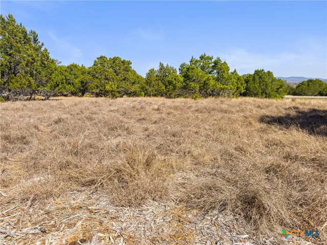 1046 Buckskin Trail, Bandera, TX 78003