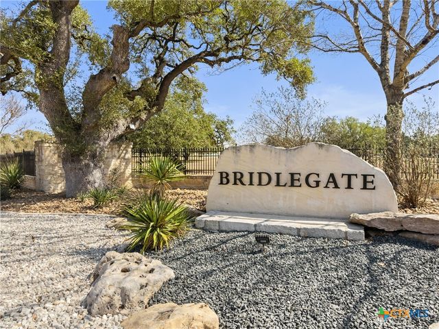 1046 Buckskin Trail, Bandera, TX 78003