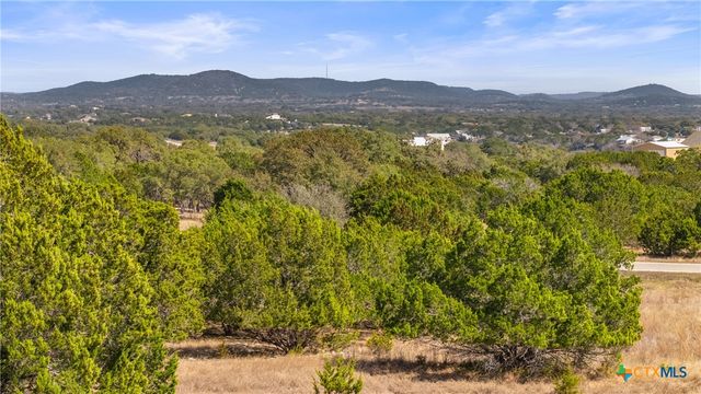 1046 Buckskin Trail, Bandera, TX 78003