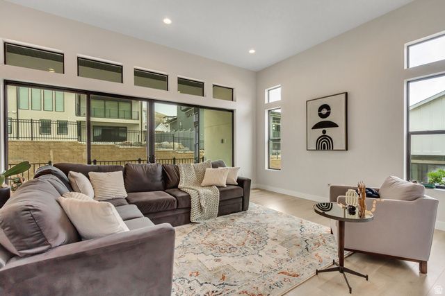 5866 N FOX CANYON RD, Lehi, UT 84048