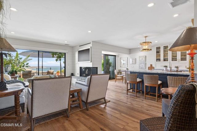 818 Caliente Lane, Ventura, CA 93001