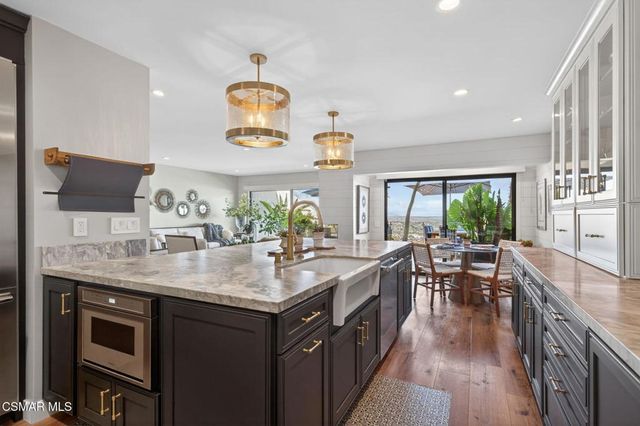 818 Caliente Lane, Ventura, CA 93001
