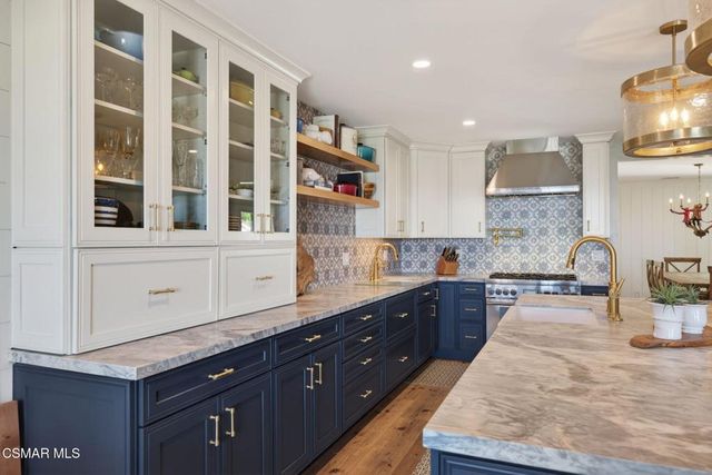 818 Caliente Lane, Ventura, CA 93001