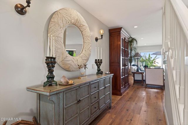 818 Caliente Lane, Ventura, CA 93001