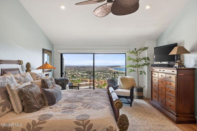 818 Caliente Lane, Ventura, CA 93001