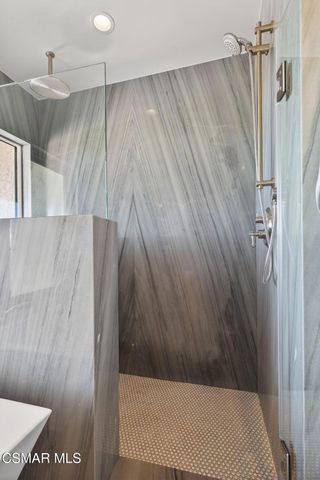 818 Caliente Lane, Ventura, CA 93001