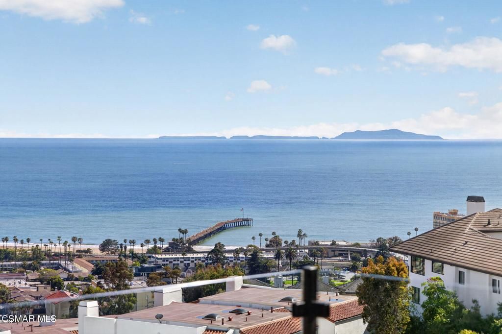 818 Caliente Lane, Ventura, CA 93001