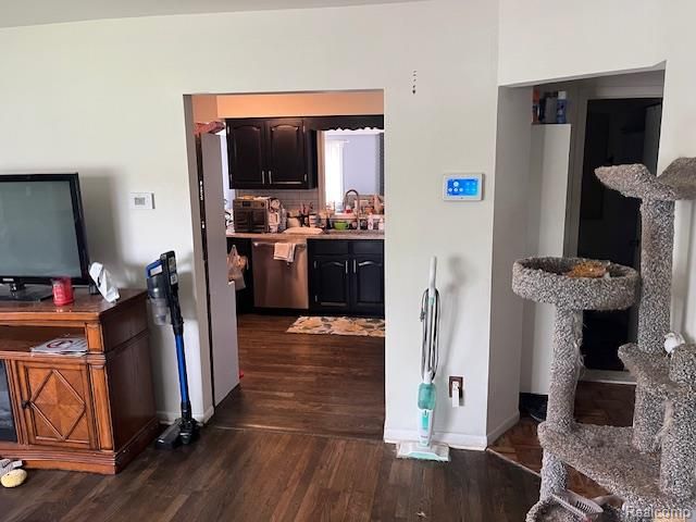 20934 Poinciana Street, Southfield, MI 48033