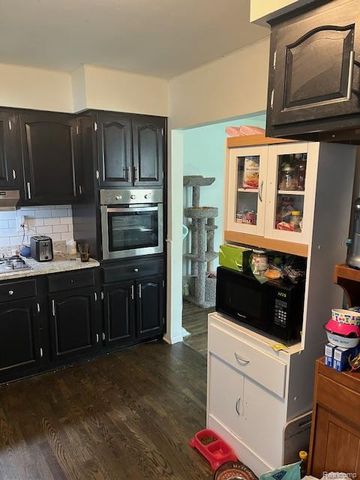 20934 Poinciana Street, Southfield, MI 48033