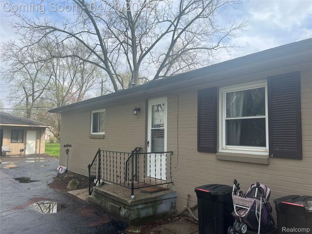 20934 Poinciana Street, Southfield, MI 48033