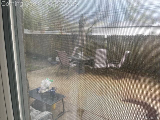 20934 Poinciana Street, Southfield, MI 48033