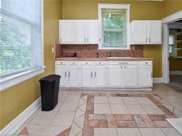 517 N Cameron Avenue, Winston-salem, NC 27101
