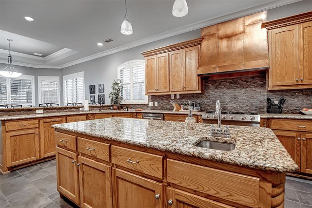 3001 Sunray Valley Court, Arlington, TX 76012