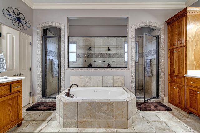 3001 Sunray Valley Court, Arlington, TX 76012