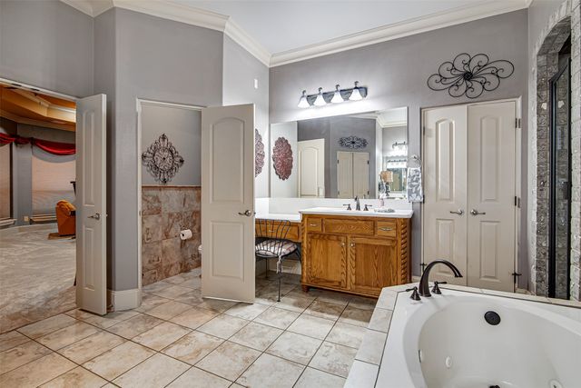3001 Sunray Valley Court, Arlington, TX 76012