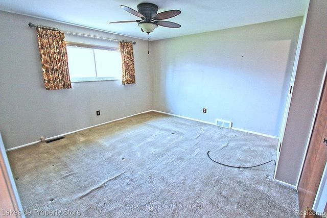 22512 Corteville Street, Saint Clair Shores, MI 48081