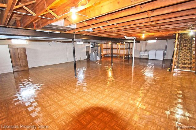 22512 Corteville Street, Saint Clair Shores, MI 48081