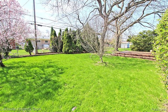 22512 Corteville Street, Saint Clair Shores, MI 48081