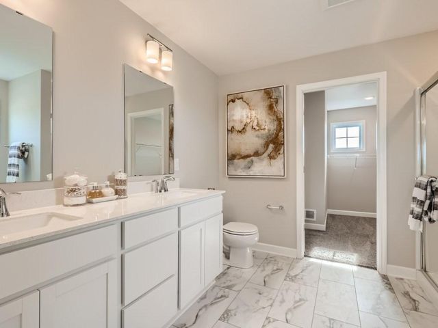 5141 Windlass Drive, Woodbury, MN 55129