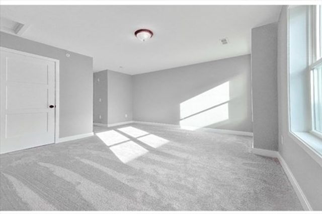 54 Richards St 54, Worcester, MA 01603