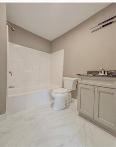 54 Richards St 54, Worcester, MA 01603