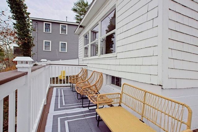 21 Hillside Rd, Plymouth, MA 02360
