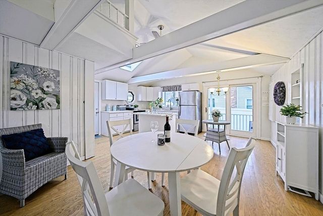 21 Hillside Rd, Plymouth, MA 02360