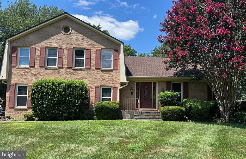 1950 WEYBRIDGE LN, Reston, VA 20191