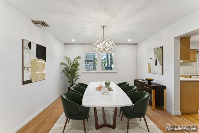 8 Periwinkle Place, Colonia, NJ 07067