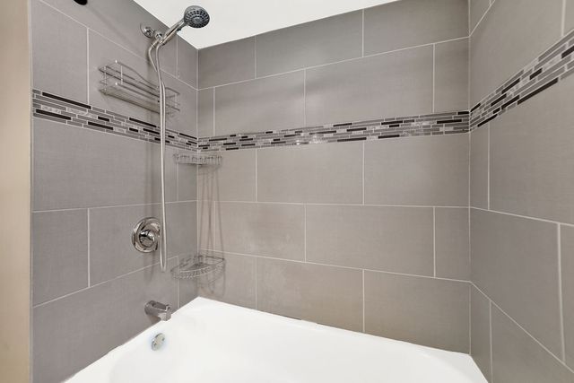 4805 S Kedvale Avenue, Chicago, IL 60632