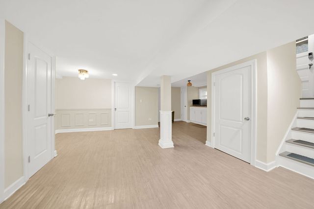 4805 S Kedvale Avenue, Chicago, IL 60632