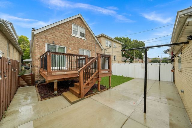 4805 S Kedvale Avenue, Chicago, IL 60632