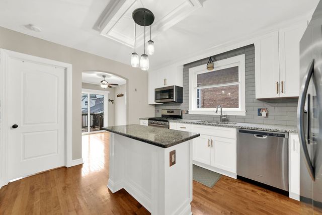 4805 S Kedvale Avenue, Chicago, IL 60632