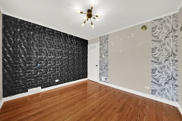 4805 S Kedvale Avenue, Chicago, IL 60632