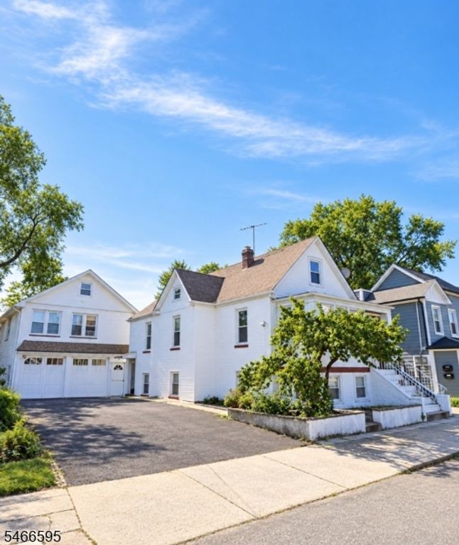 21 E Broadway, Hackensack City, NJ 07601 — exterior